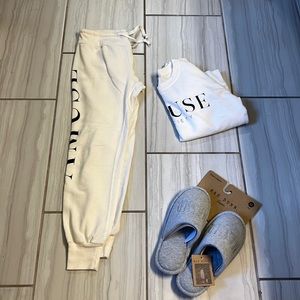 Amuse Society Sweater and Drawstring Jogger Set Cream Small